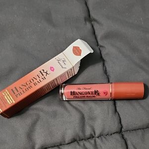 Too Faced Hangover Pillow Balm -Cranberry Crush